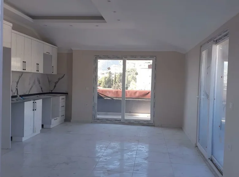 Duplex 4 rooms 140 m² Alanya, Turkey