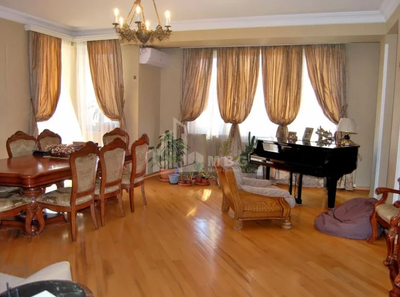 3 bedroom apartment 185 m² Tbilisi, Georgia