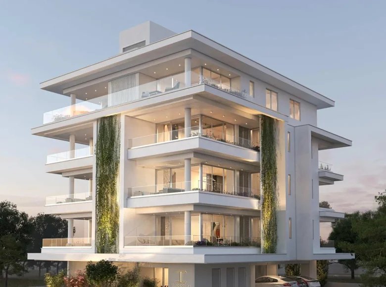 Mieszkanie 2 pokoi 92 m² Strovolos, Cyprus