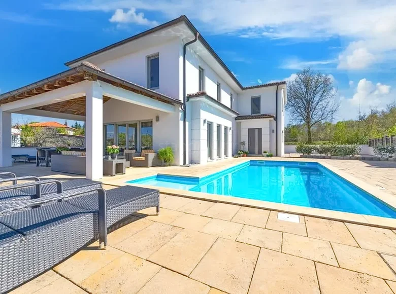 Dom 3 pokoi 284 m² Radici, Chorwacja