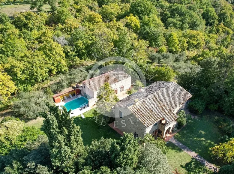 villa de 5 chambres 490 m² Pérouse, Italie