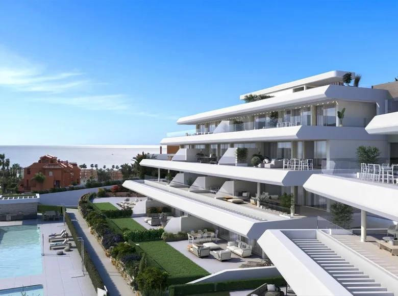 2 bedroom apartment  Estepona, Spain