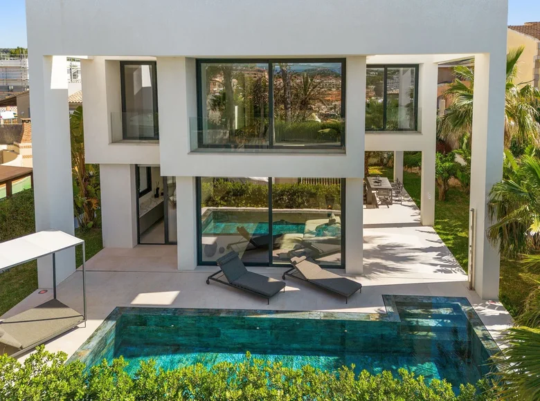 Zamek 3 pokoi 499 m² Santa Ponsa, Hiszpania