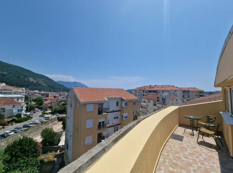 Wohnung 2 Schlafzimmer 80 m² Budva, Montenegro