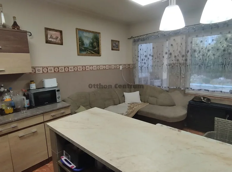 Дом 3 комнаты 110 м² Kecskemeti jaras, Венгрия