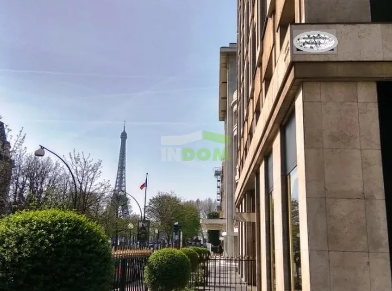 Nieruchomości komercyjne 1 800 m² Paryż, Francja