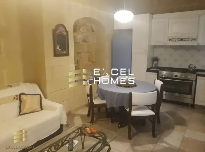 Monthly rental 3 bedroom townthouse,, €1,675 Mosta, Malta