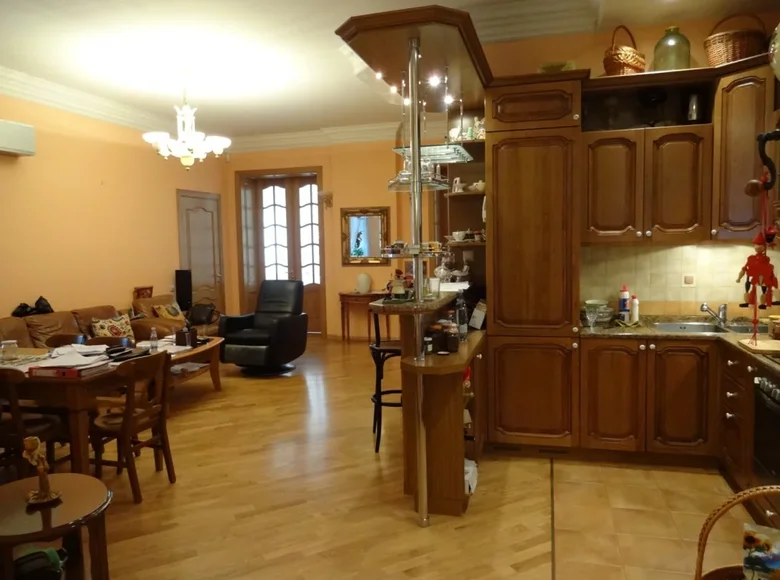 5 bedroom apartment 177 m² Navapolatsk, Belarus