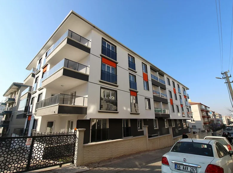 4 bedroom apartment 168 m² Sincan, Turkey