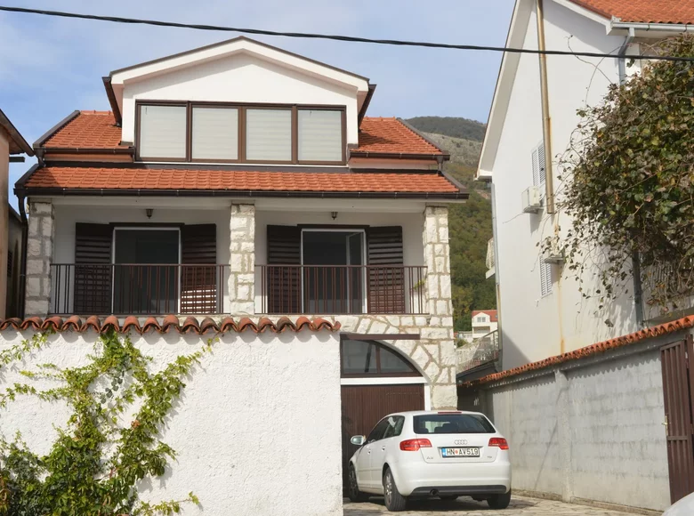 Квартира 5 спален 262 м² Биела, Черногория