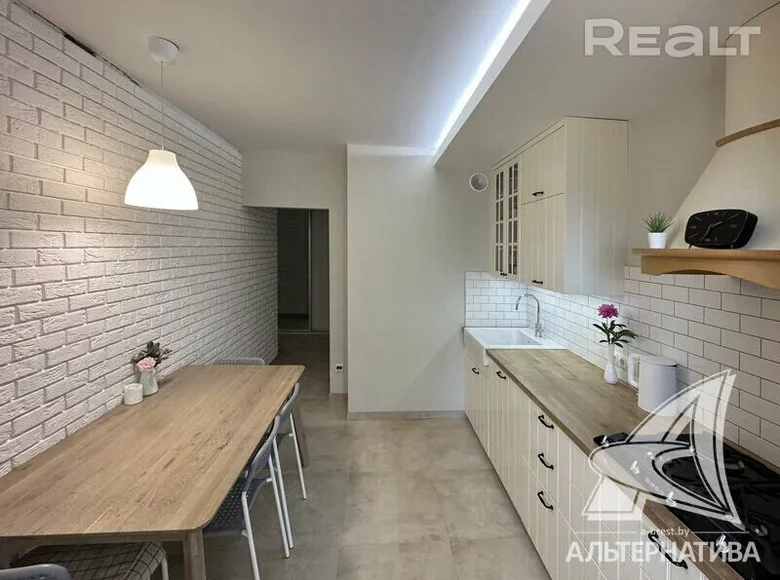 Квартира 2 комнаты 59 м² Брест, Беларусь