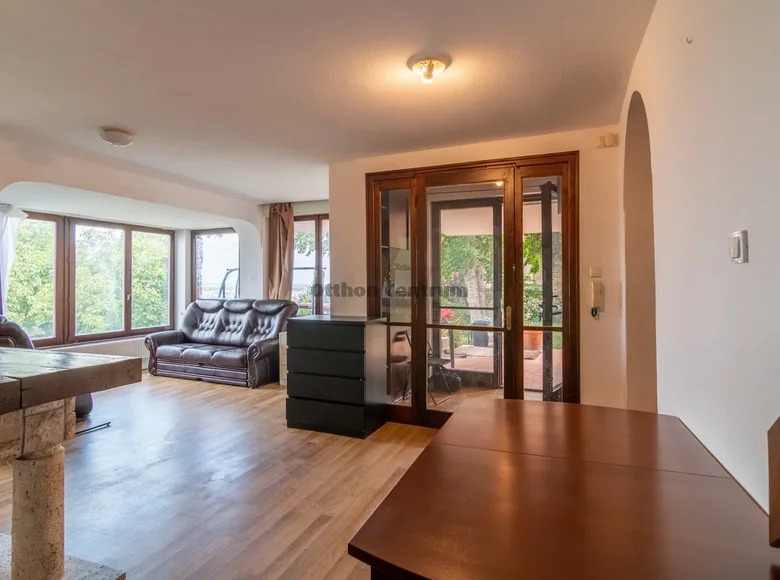 Haus 8 Zimmer 250 m² Budapest, Ungarn