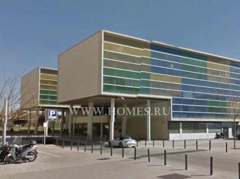 Commercial property 17 653 m² in Barcelona, Spain