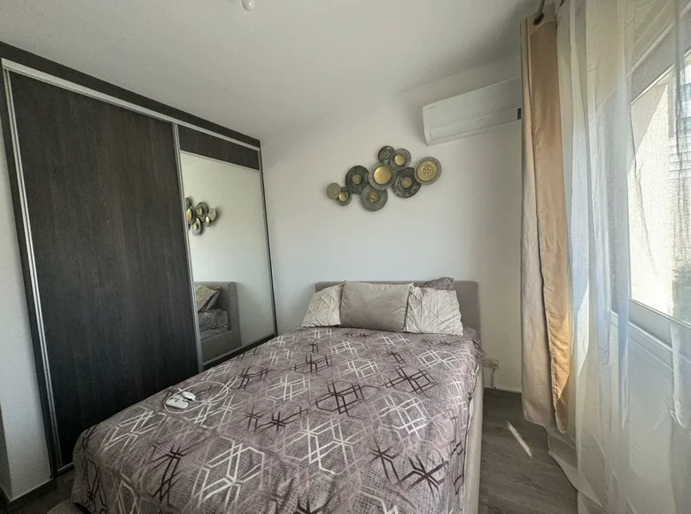 Mieszkanie 2 pokoi 72 m² Społeczność St. Tychon, Cyprus