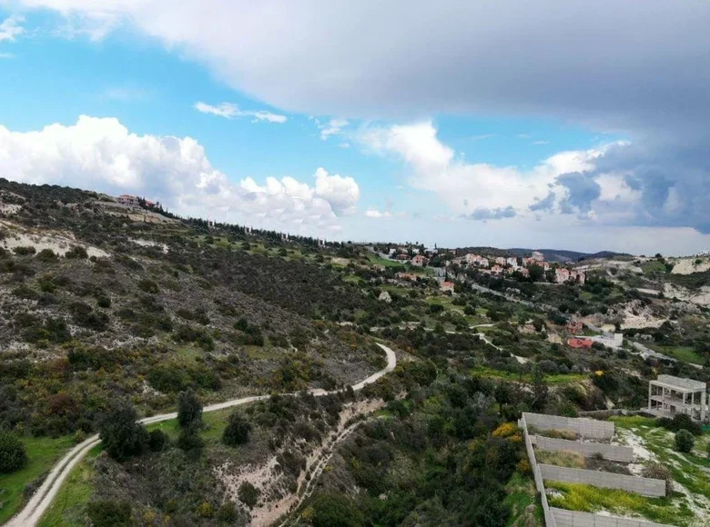 Działki  Społeczność St. Tychon, Cyprus