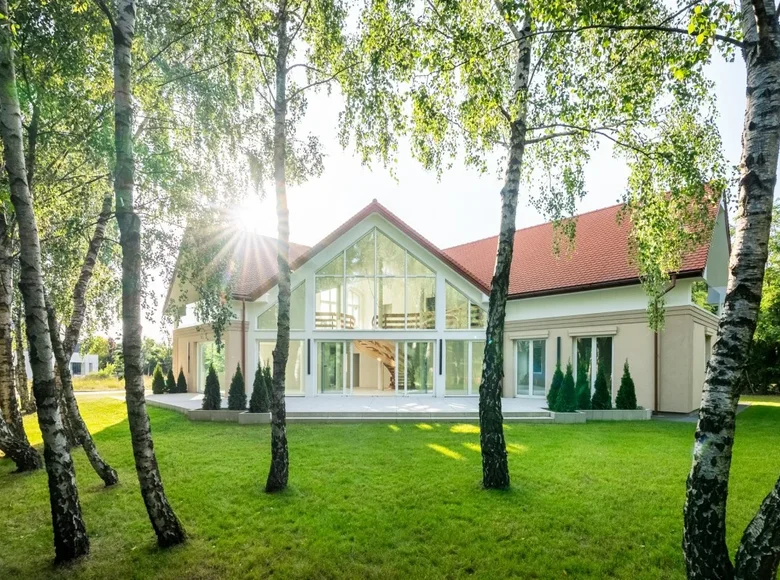 House 321 m² Lodz, Poland