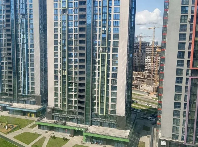Mieszkanie 2 pokoi 73 m² Mińsk, Białoruś