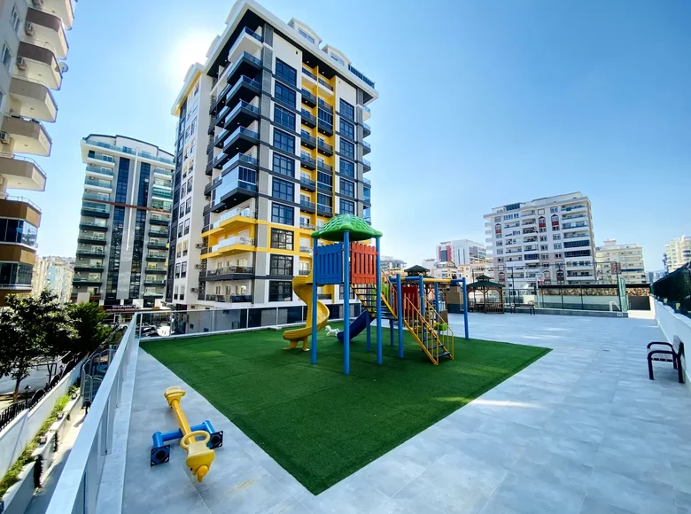 Mieszkanie 3 pokoi 130 m² Yaylali, Turcja