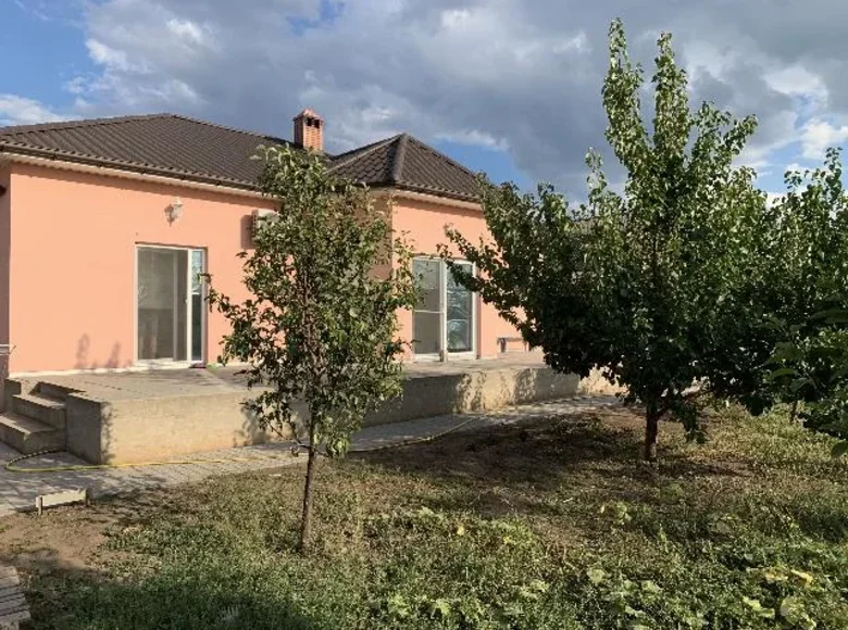 Haus 3 Zimmer 130 m² Sjewjerodonezk, Ukraine