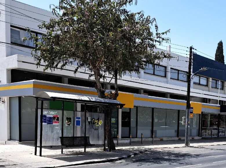 Propriété commerciale 1 750 m² à Limassol, Chypre