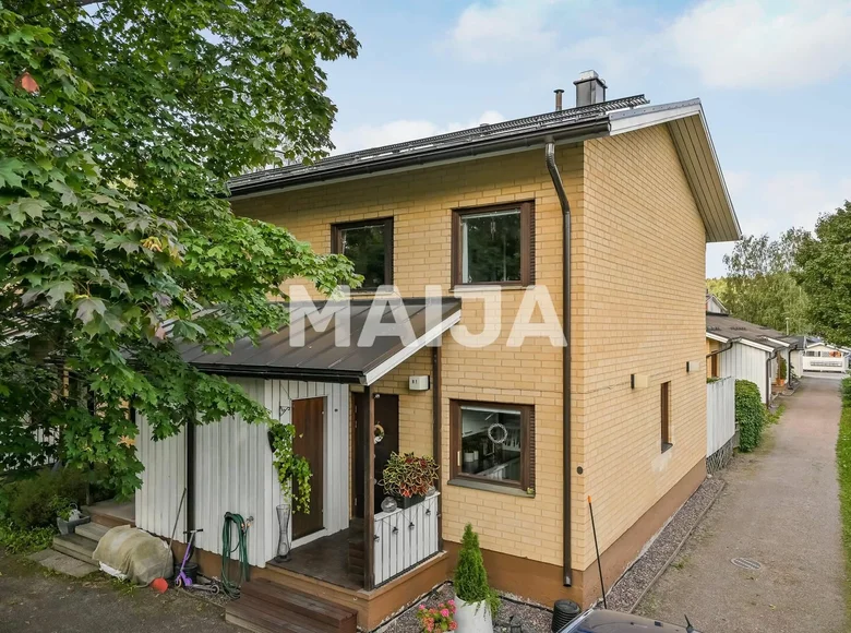 Mieszkanie 4 pokoi 85 m² Helsinki sub-region, Finlandia