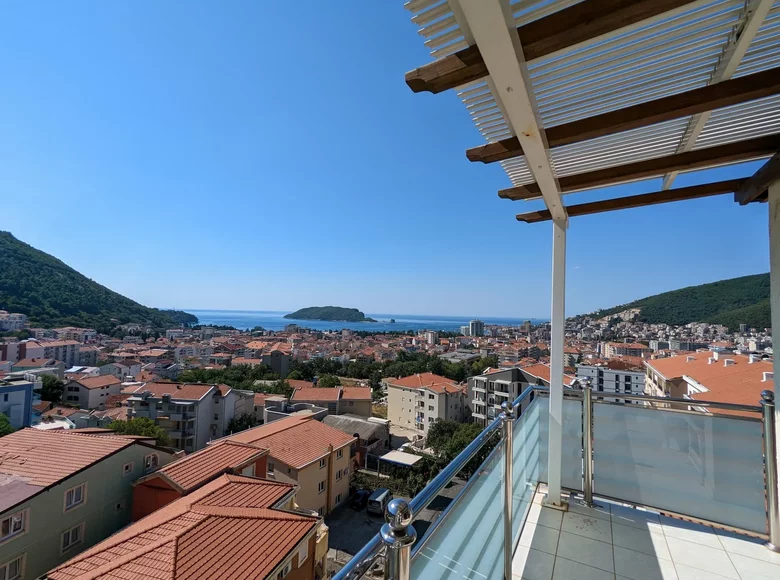 Mieszkanie 4 pokoi 500 m² Budva, Czarnogóra