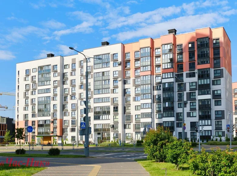 Mieszkanie 4 pokoi 79 m² Borowlany, Białoruś
