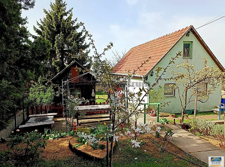 Haus 2 Zimmer 44 m² Veresegyhaz, Ungarn