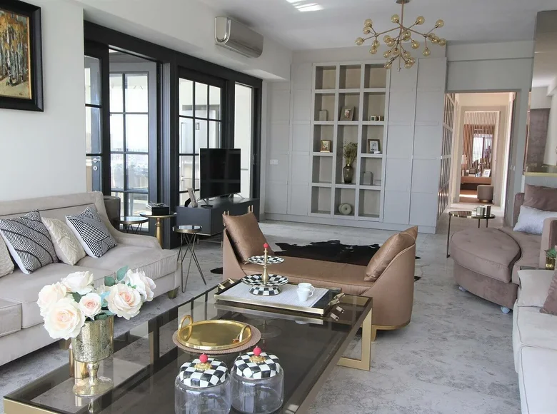 2 bedroom apartment 117 m² Ümraniye, Turkey