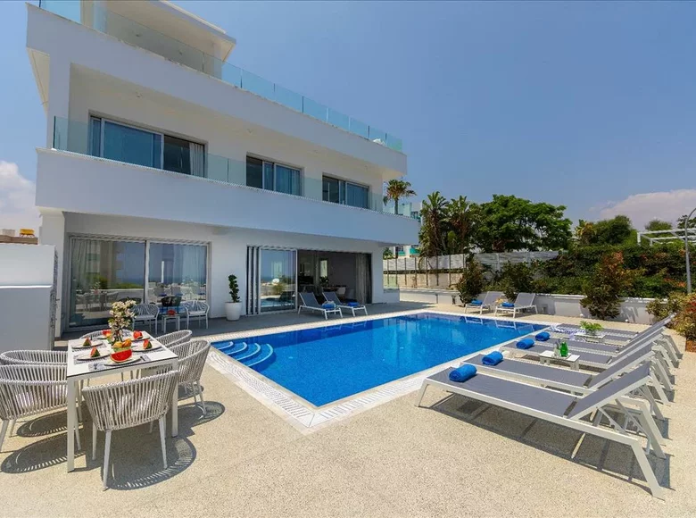 Villa 272 m² Protaras, Cyprus