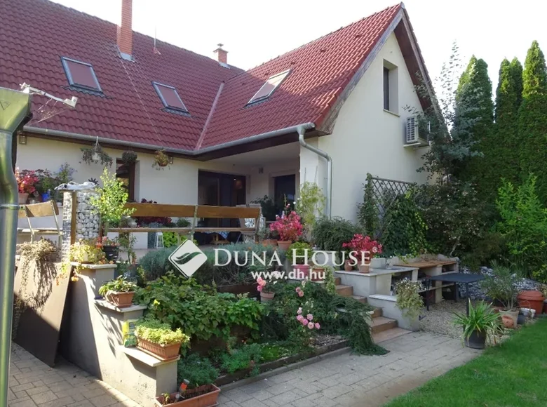 House 280 m² Kecskemeti jaras, Hungary