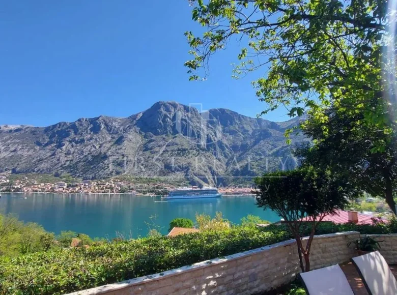 Dom 3 pokoi 125 m² Muo, Czarnogóra