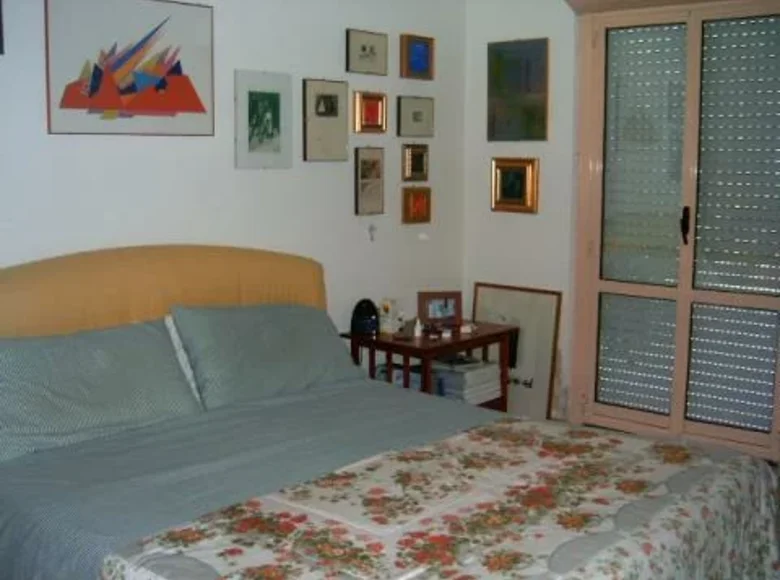 Wohnung 55 Zimmer 100 m² Terni, Italien