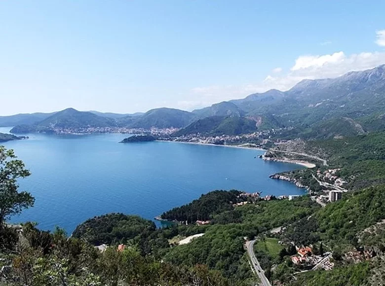 Land  Przno, Montenegro