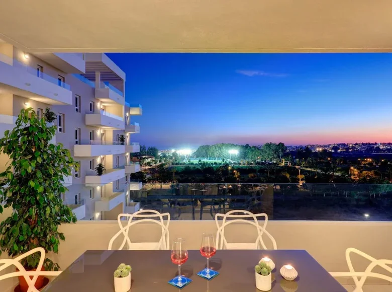 Wohnung 2 Schlafzimmer 96 m² Marbella, Spanien
