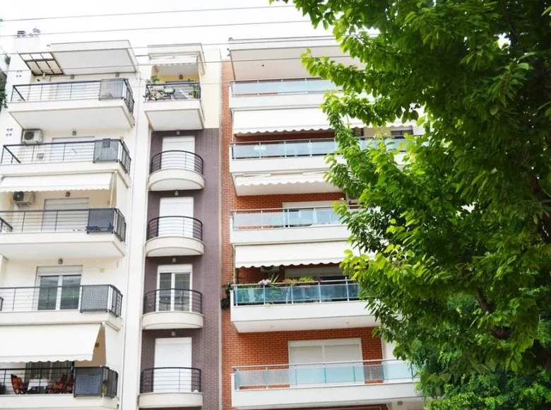 Mieszkanie 3 pokoi 100 m² Dimos Thessaloniki, Grecja