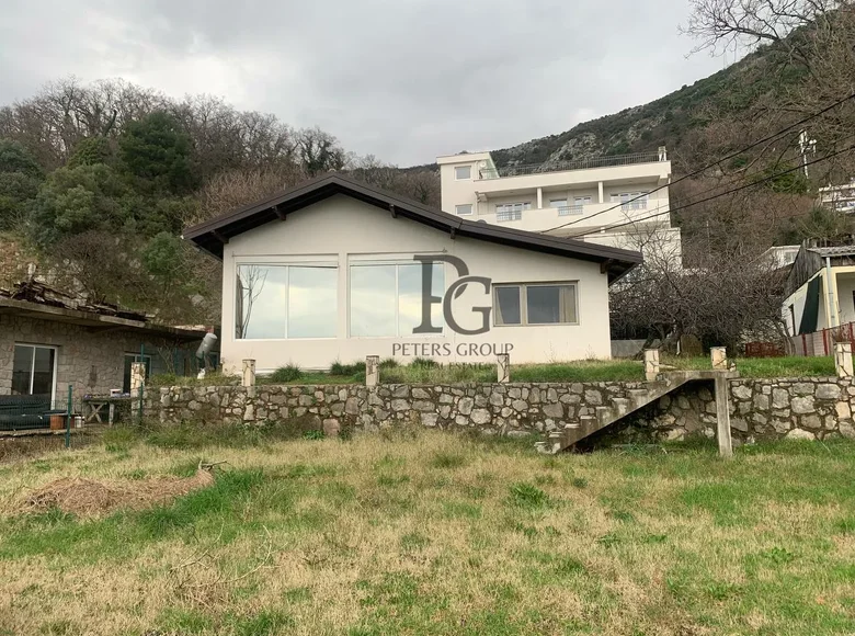 Haus 4 Schlafzimmer  Budva, Montenegro