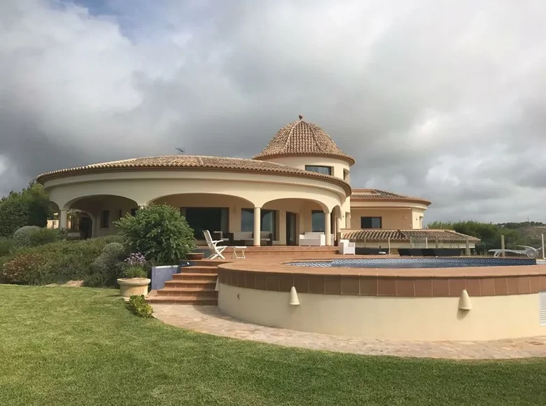 Villa 8 Schlafzimmer 1 089 m² Calp, Spanien