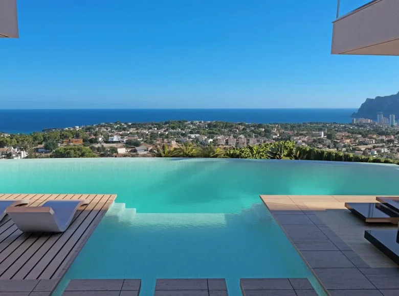 5-Schlafzimmer-Villa 694 m² Calp, Spanien