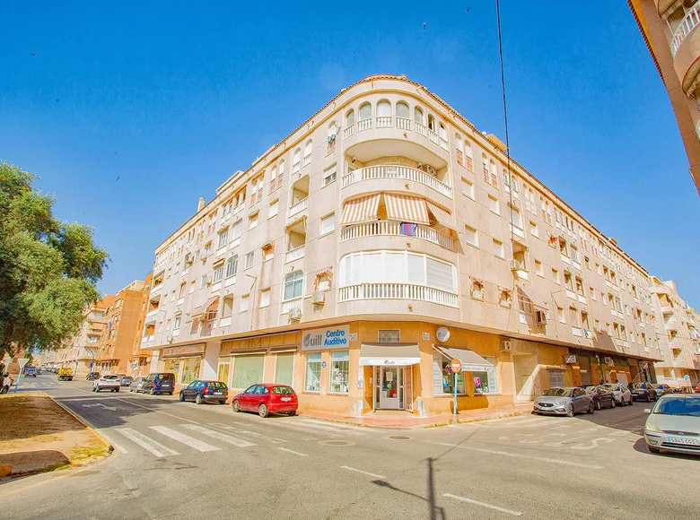 2 bedroom apartment 67 m² Torrevieja, Spain