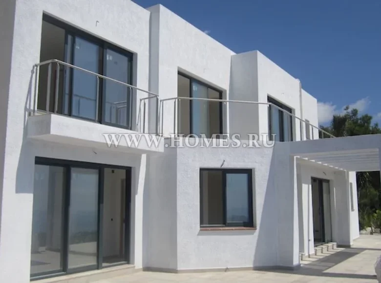 Villa de tres dormitorios 320 m² España, España