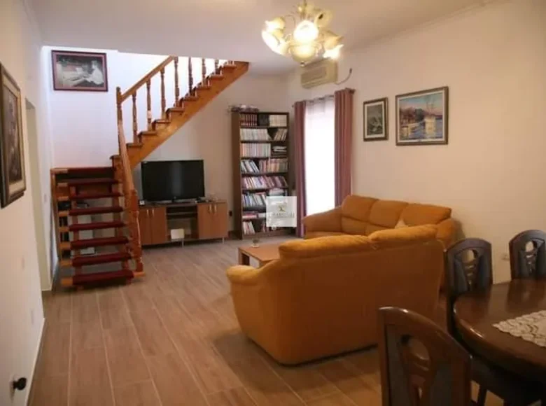 3 bedroom apartment 146 m² Tivat, Montenegro