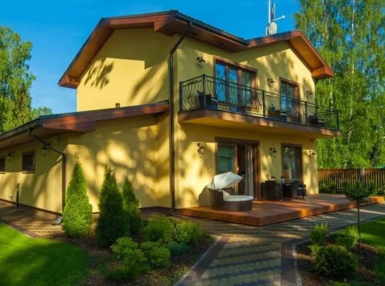 villa de 5 dormitorios 250 m² Jurmala, Letonia