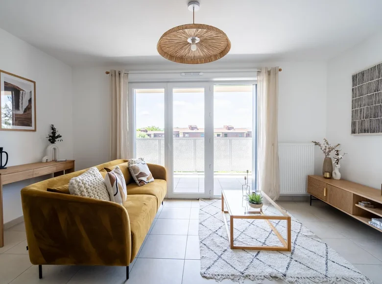 Mieszkanie 3 pokoi 62 m² Francheville, Francja