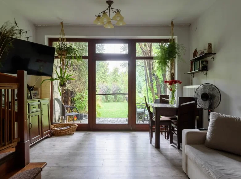 Dom 3 pokoi 78 m² Lomianki Dolne, Polska