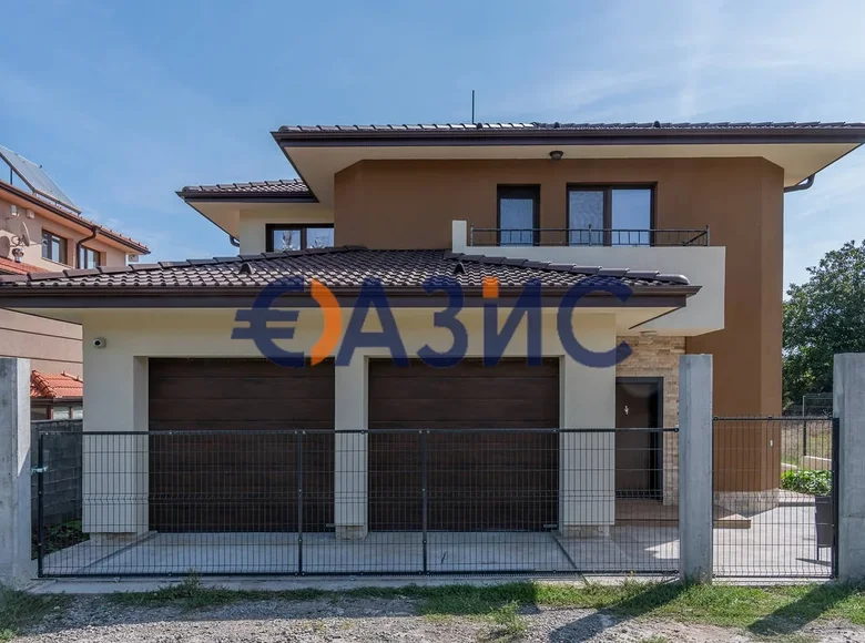 Casa 4 habitaciones 247 m² Burgas, Bulgaria