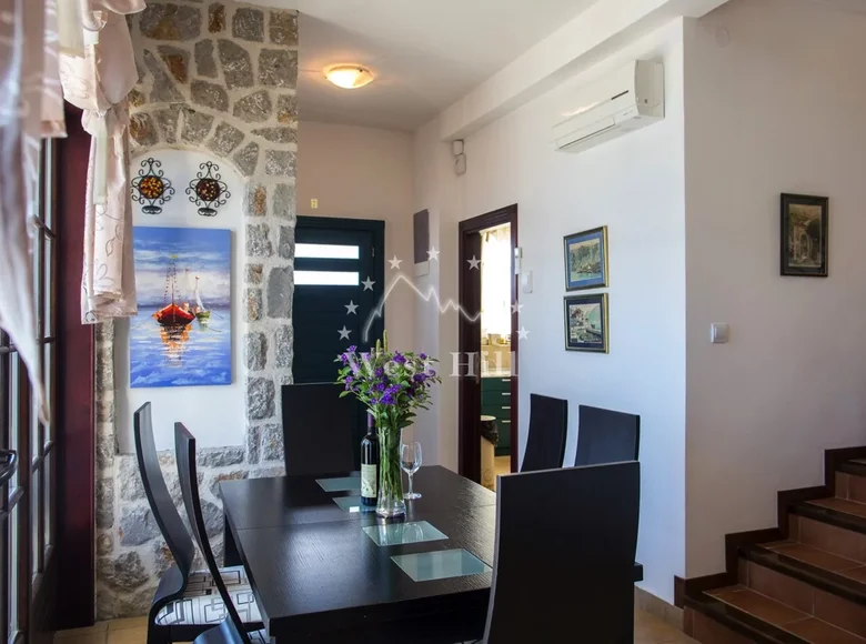 4 room house 235 m² Kostanjica, Montenegro