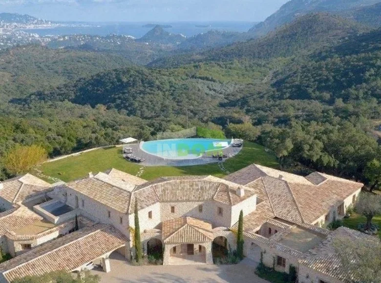 Villa 2 000 m² Francia metropolitana, Francia