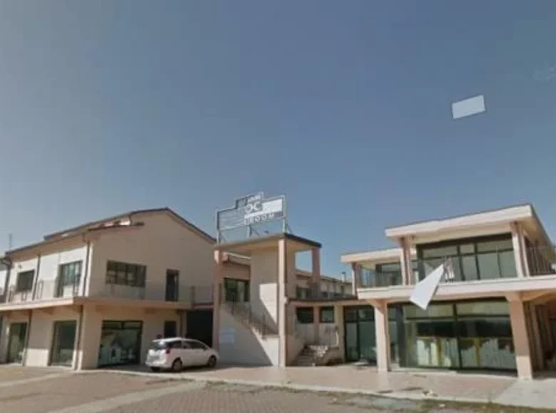 Commercial property 1 800 m² in Terni, Italy