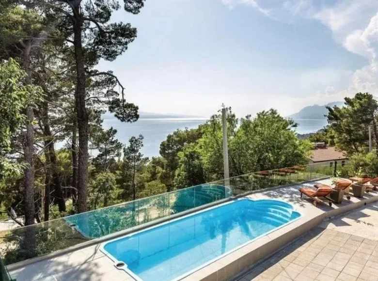 4-Schlafzimmer-Villa 181 m² Makarska, Kroatien